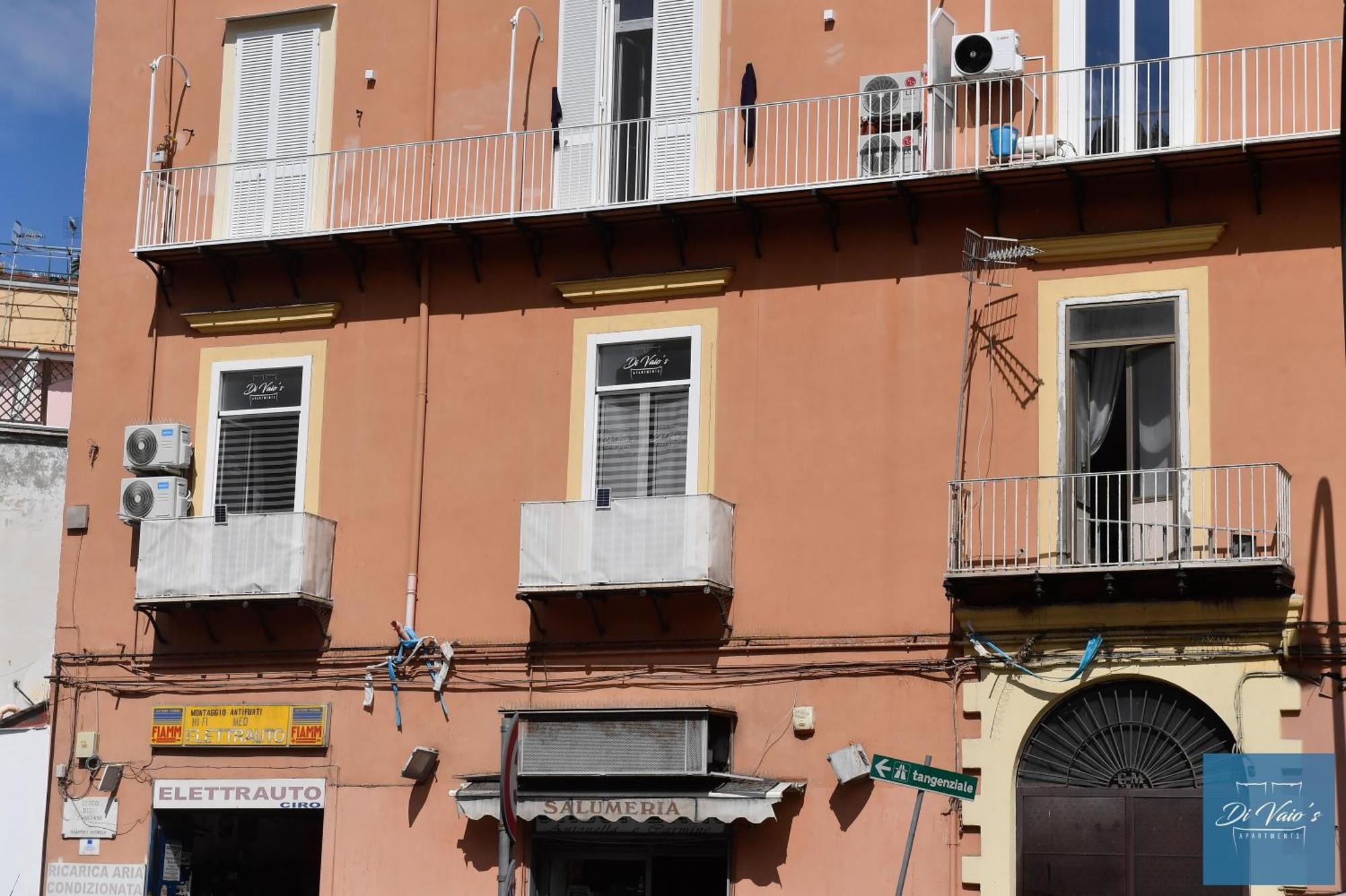 Di Vaio'S Apartments Naples Luaran gambar