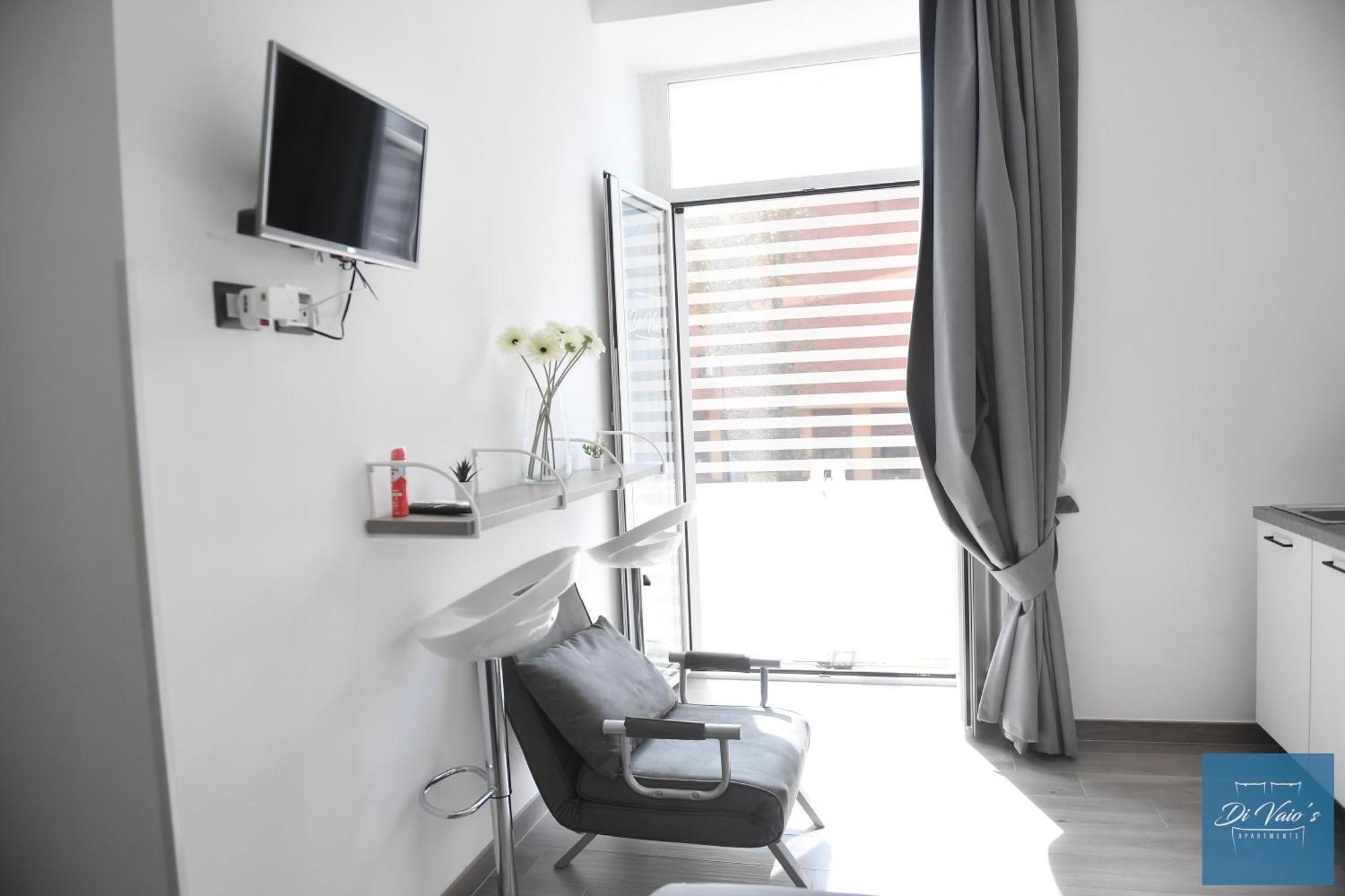 Di Vaio'S Apartments Naples Luaran gambar