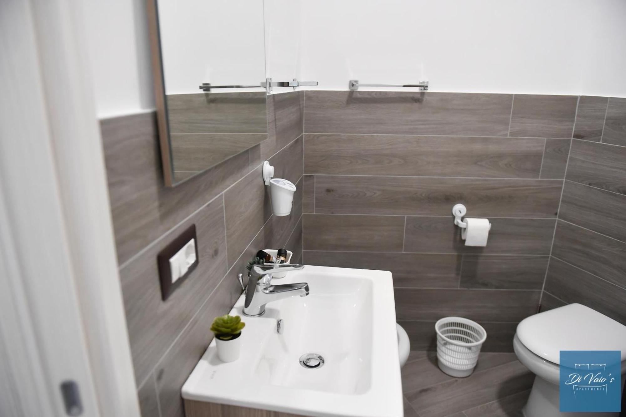 Di Vaio'S Apartments Naples Luaran gambar