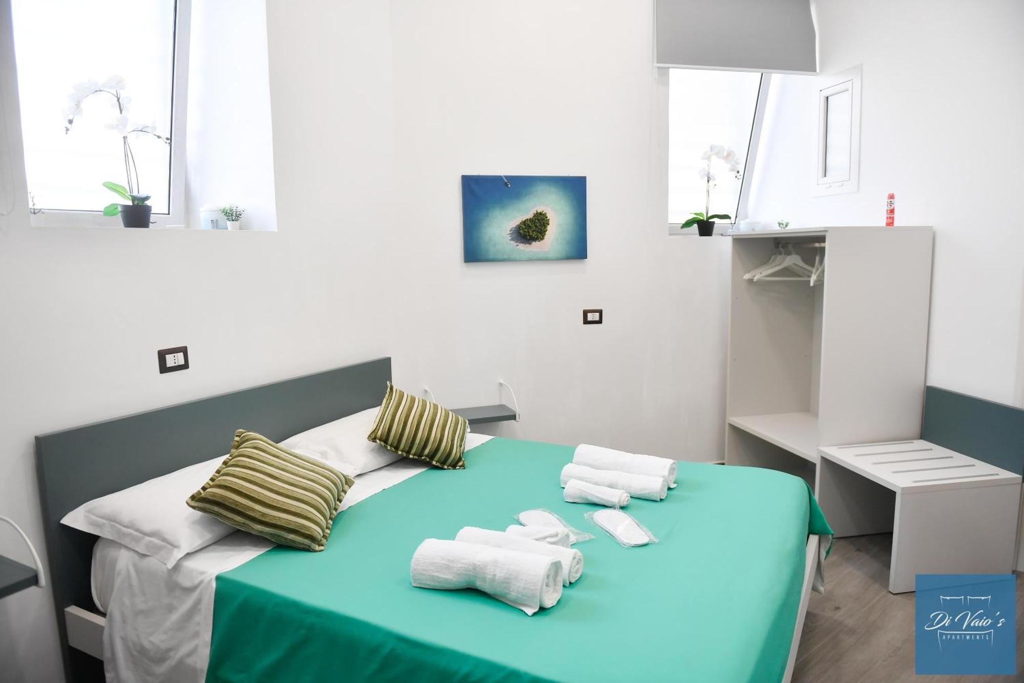 Di Vaio'S Apartments Naples Luaran gambar