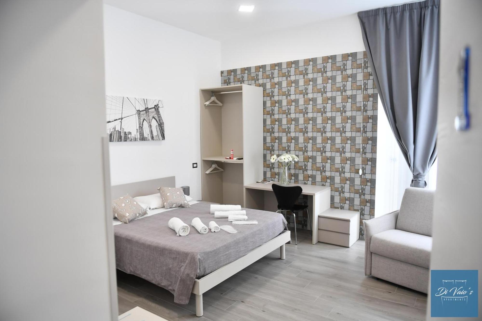 Di Vaio'S Apartments Naples Luaran gambar