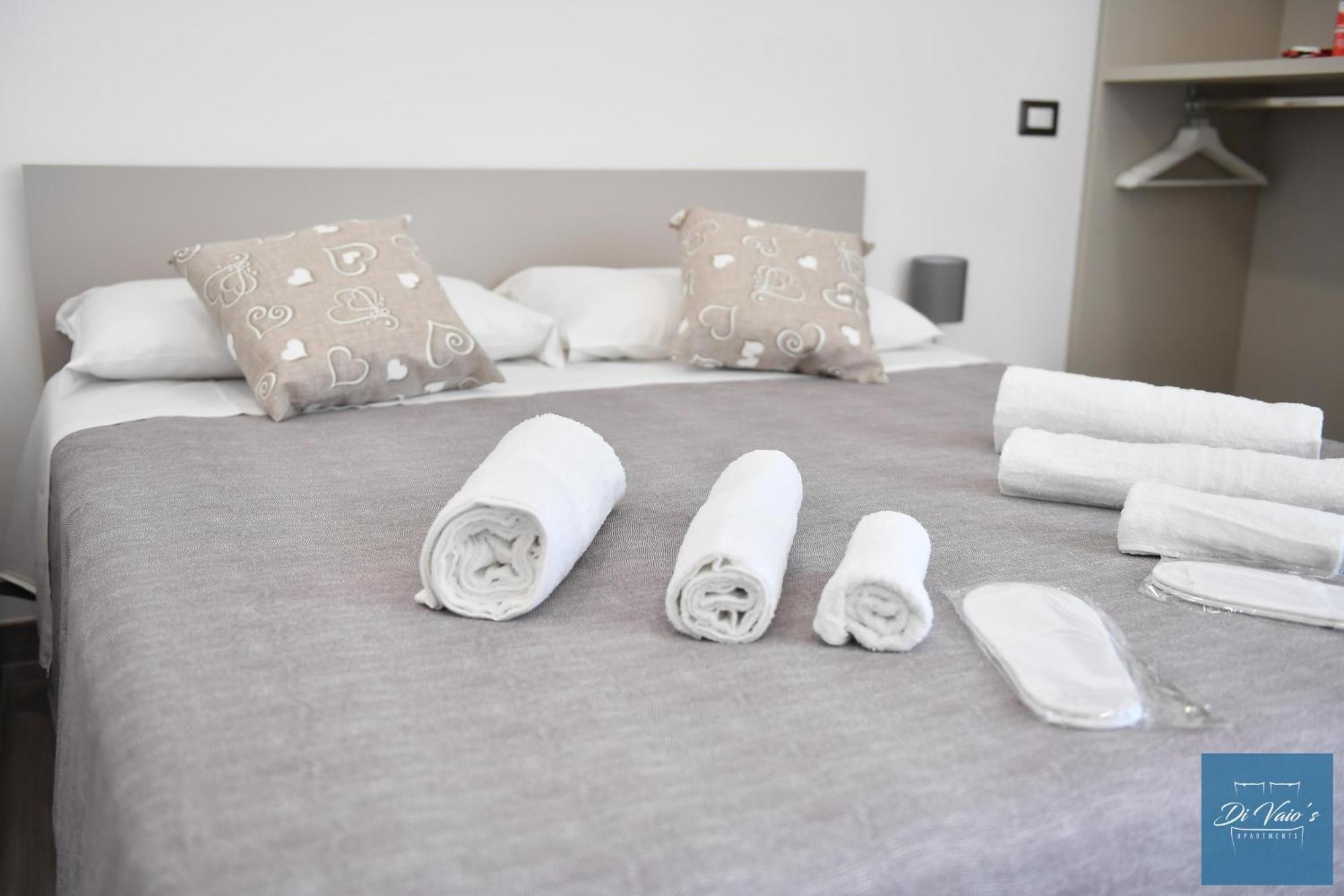 Di Vaio'S Apartments Naples Luaran gambar