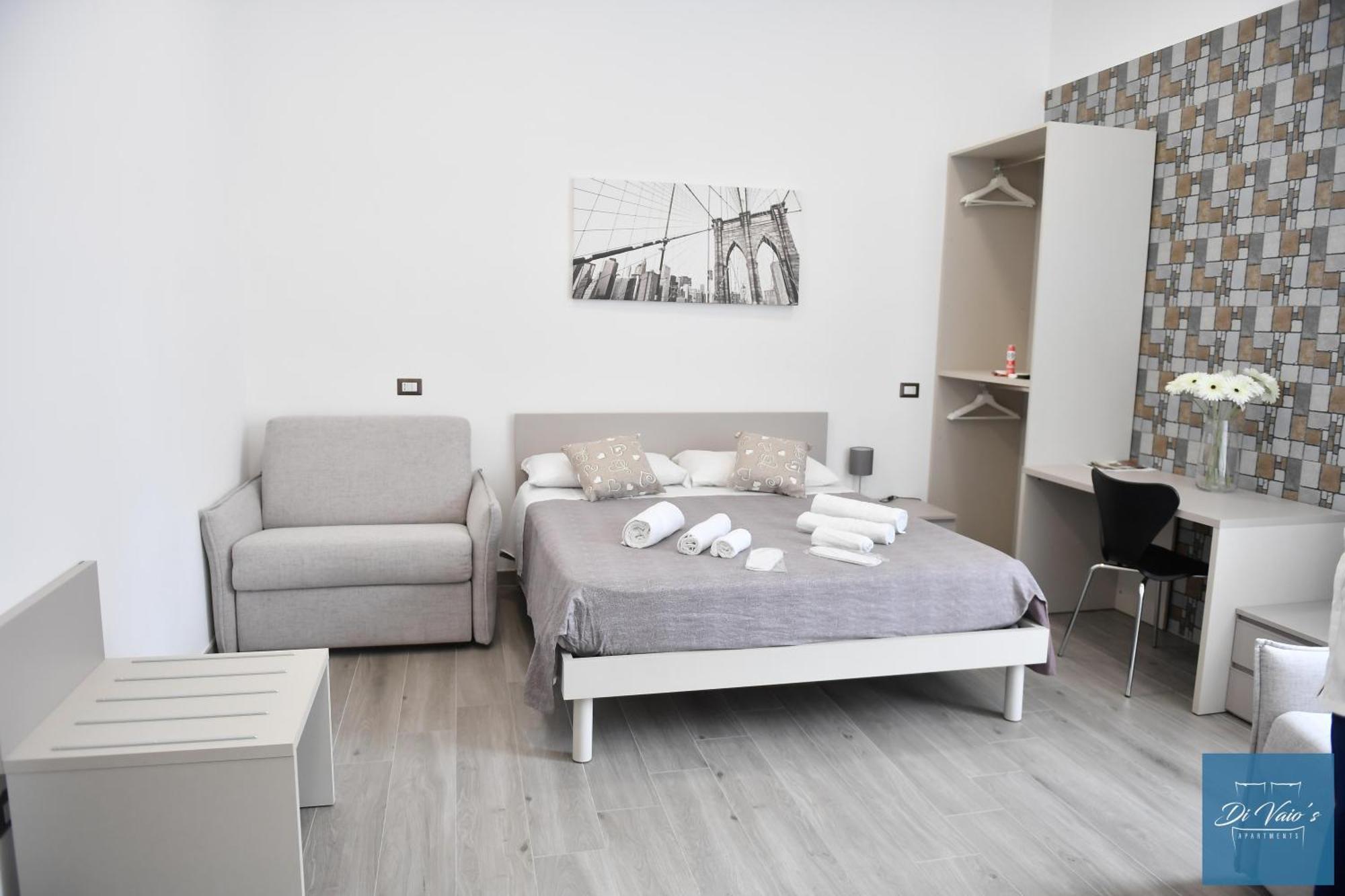 Di Vaio'S Apartments Naples Luaran gambar
